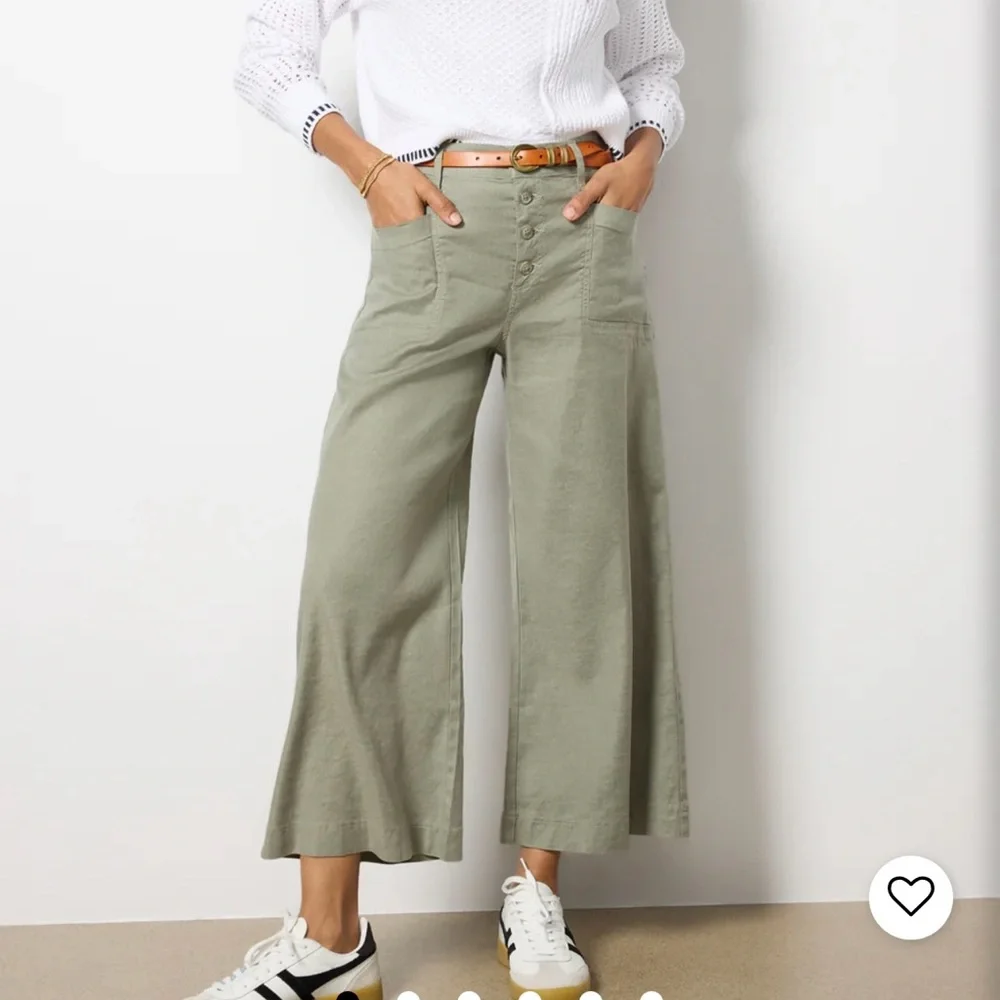 Evereve Joelle Stretch Linen Olive Wide-Leg Crop Pants - Picture 5 of 15